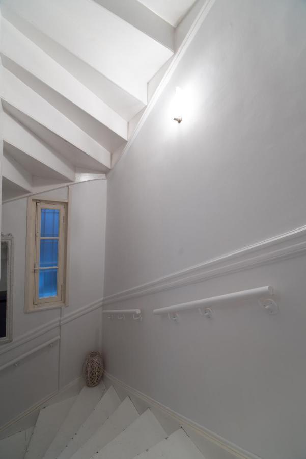 Apollonas Luxurious Apartments เอเธนส์ ภายนอก รูปภาพ