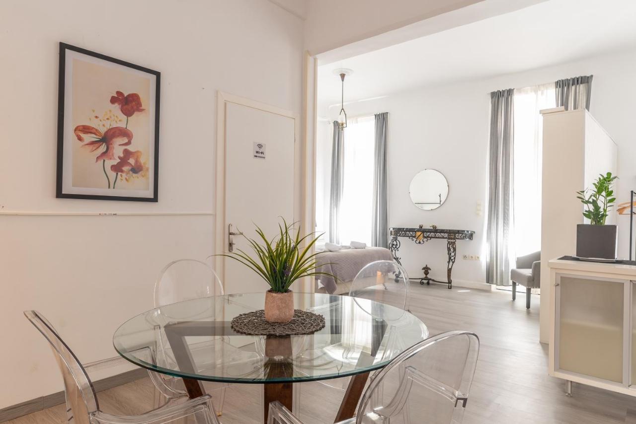 Apollonas Luxurious Apartments เอเธนส์ ภายนอก รูปภาพ