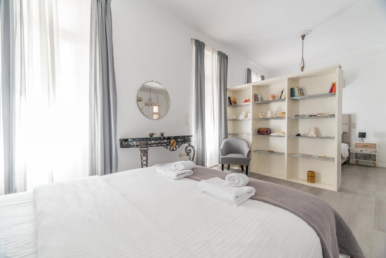 Apollonas Luxurious Apartments เอเธนส์ ภายนอก รูปภาพ