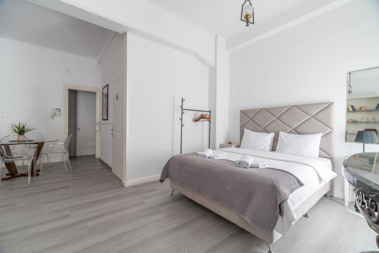 Apollonas Luxurious Apartments เอเธนส์ ภายนอก รูปภาพ