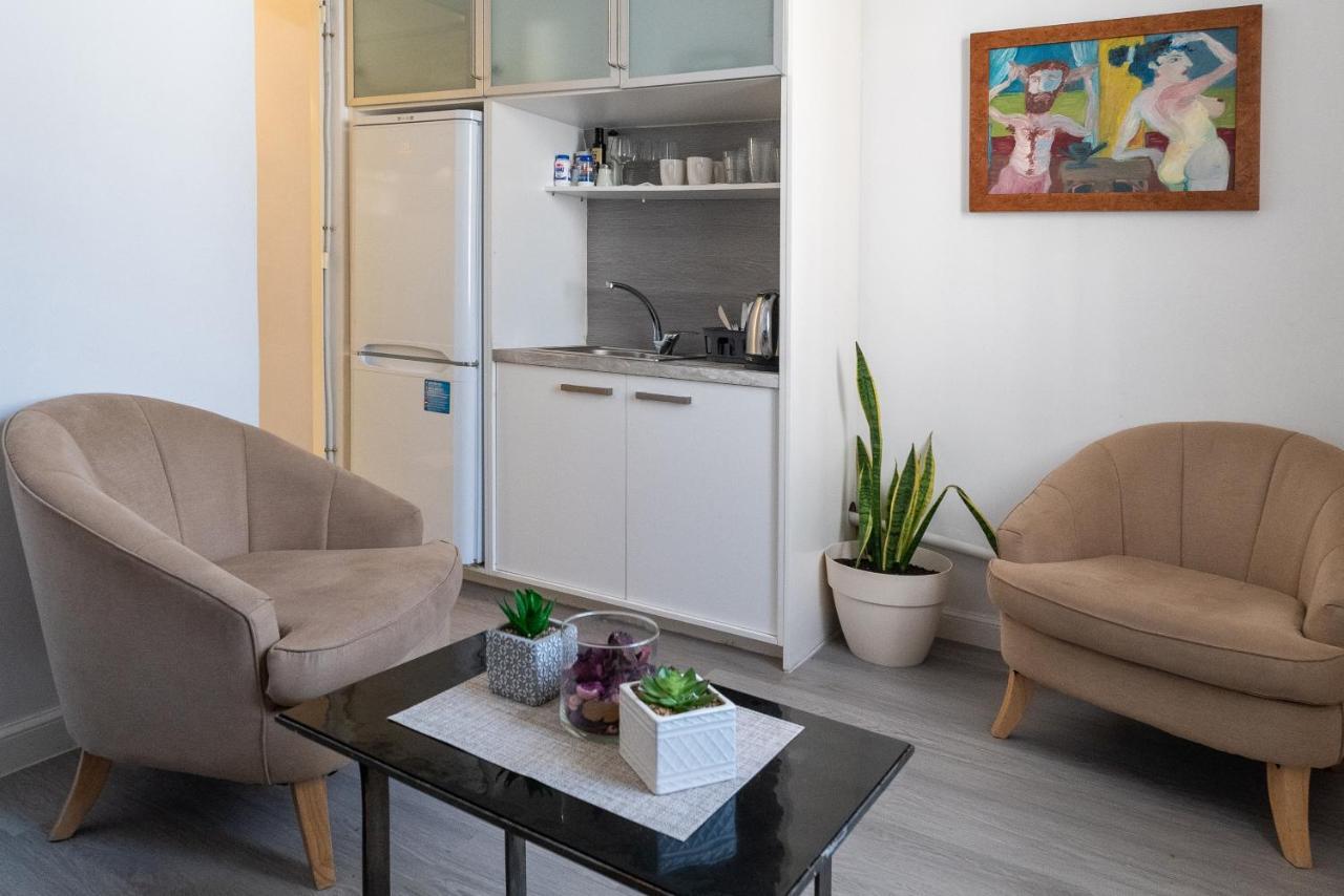 Apollonas Luxurious Apartments เอเธนส์ ภายนอก รูปภาพ